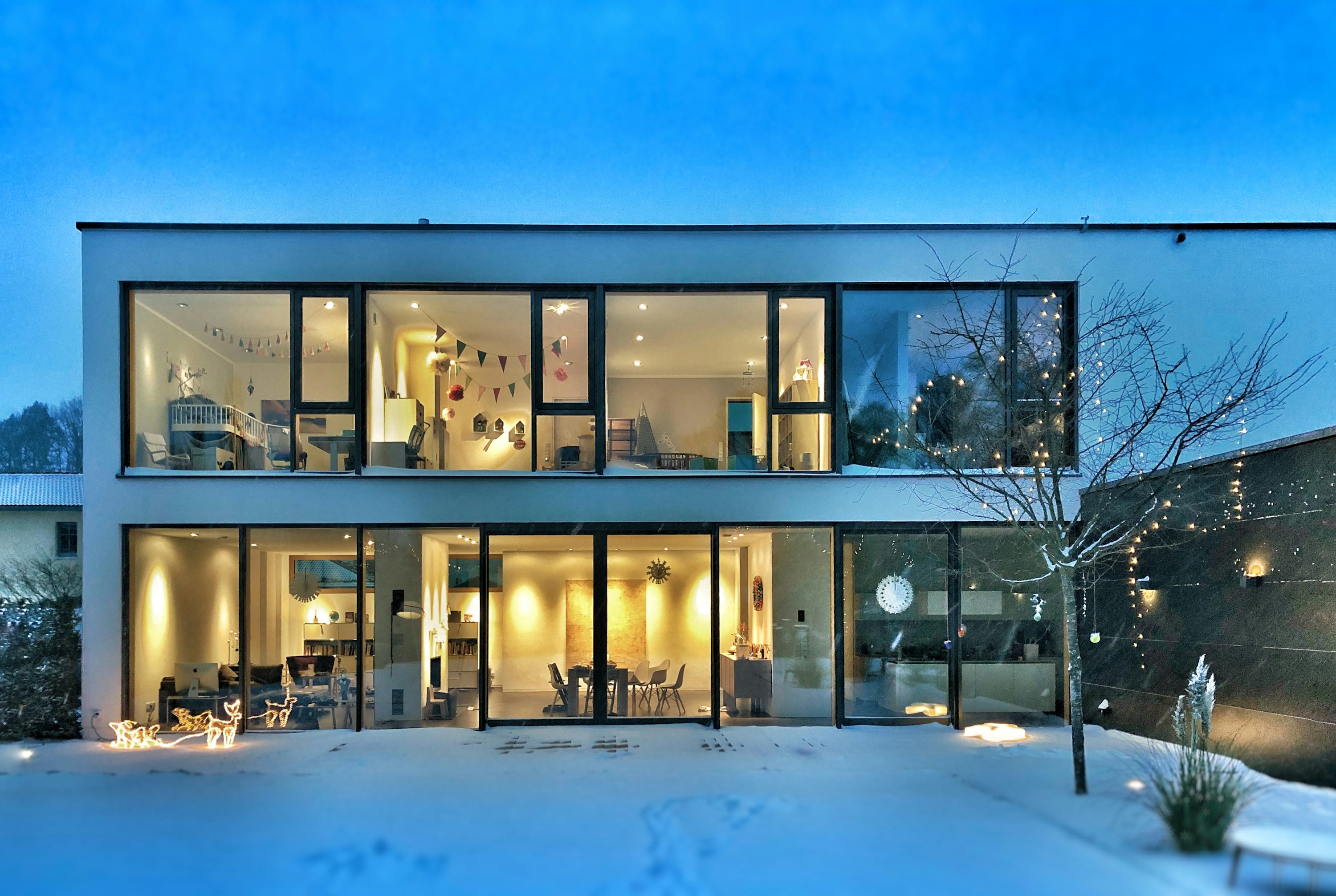 500 - 750 SQM